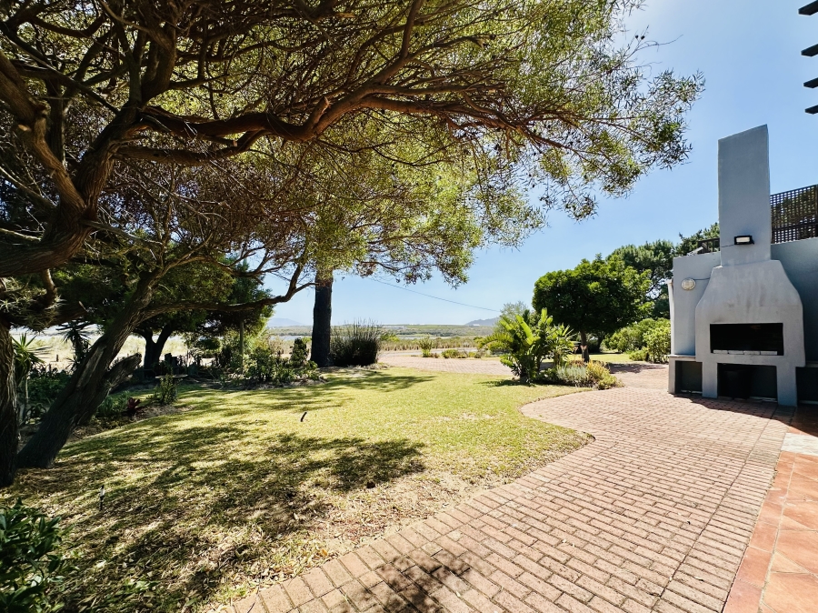4 Bedroom Property for Sale in Fisherhaven Western Cape
